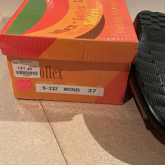 Soflex Sandals - Picture 4 of 6